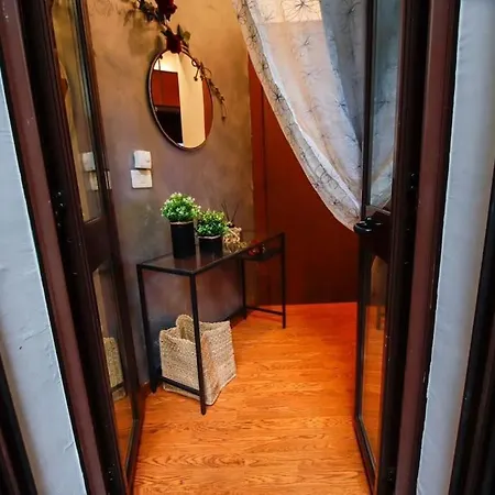 Apartment Loft In Pieno Centro A 150 Mt Dalla Mole Turin